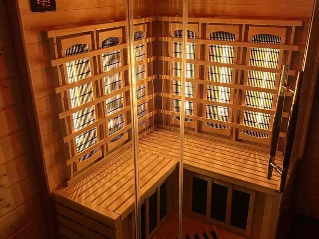 356708502 806592844806444 5813505566409588424 N